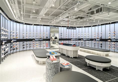 sneaker stores in seoul